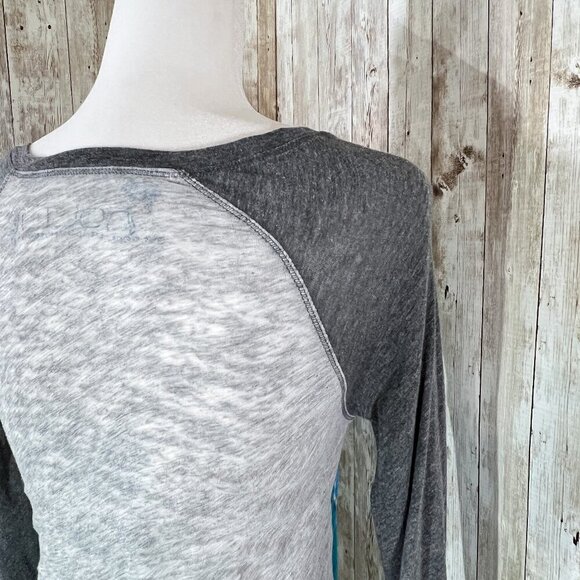 Women's Nollie 3/4 Sleeve Graphic Tee | Size Small | V-Neck Top | Baseball Style - Picture 9 of 12